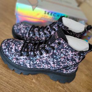 Women's sketchers Street